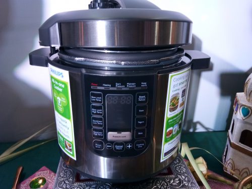 Philips All-In- One Pressure Cooker Menjanjikan Hidangan Raya Terpantas